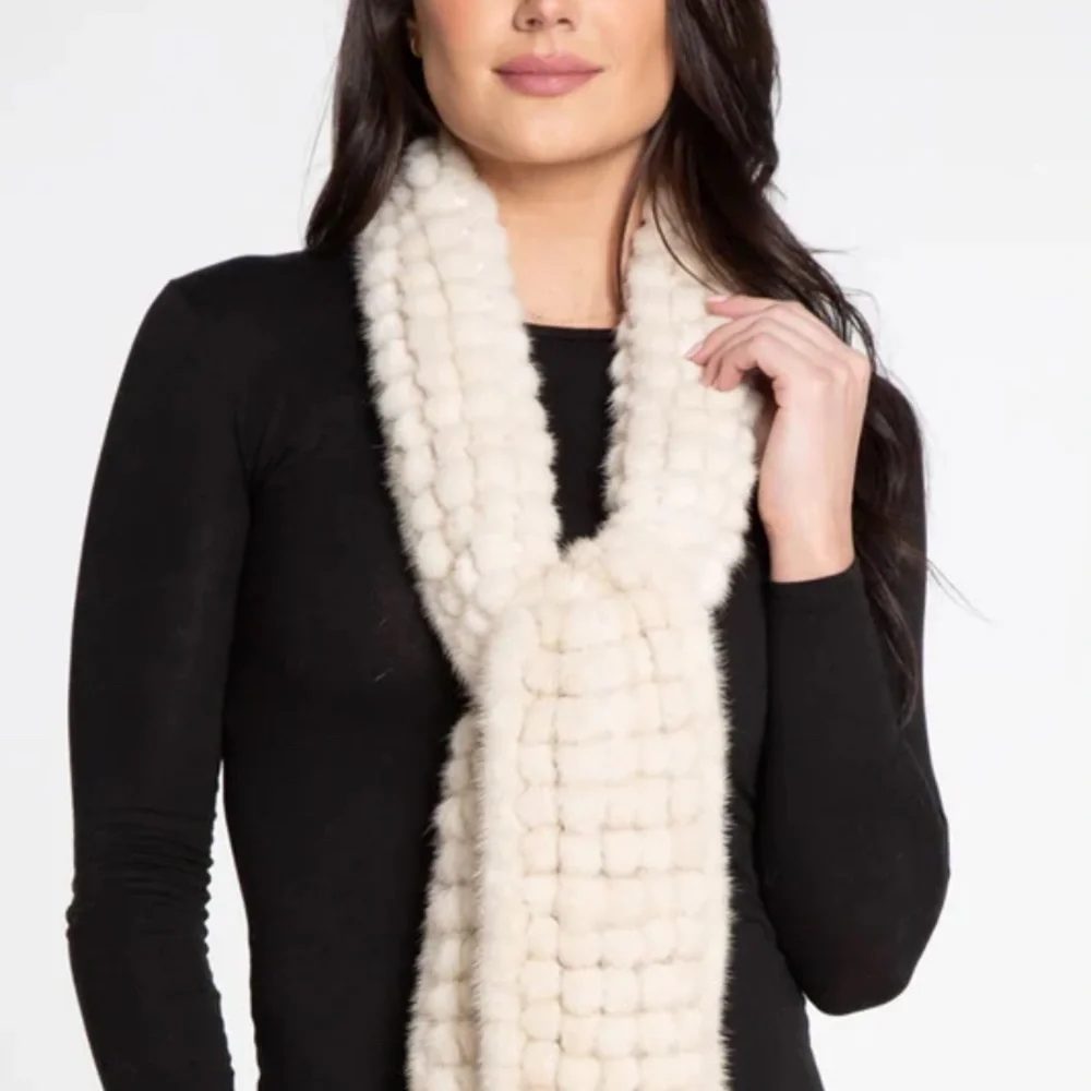 Kelli Kouri Grid Knit Ivory/Cream Fur Soft Scarf L 75